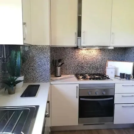 Spacieux Logis Des Fees De La Marina En Rez-de-chaussee De Chaussee *